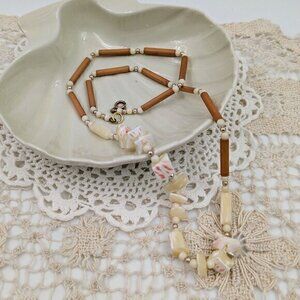Vintage Wood and Shell Bead 22" Necklace